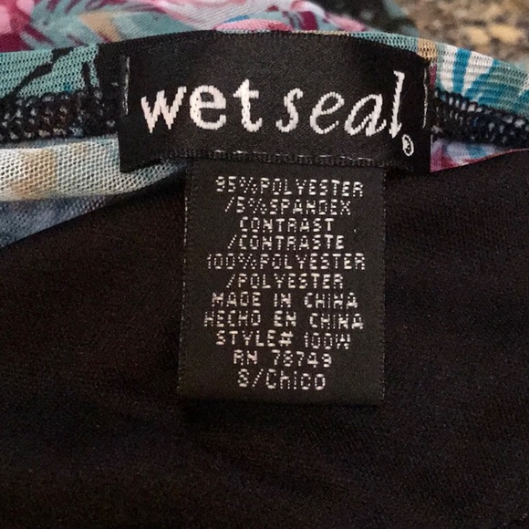 Wet Seal Floral Top - Picture 9 of 10